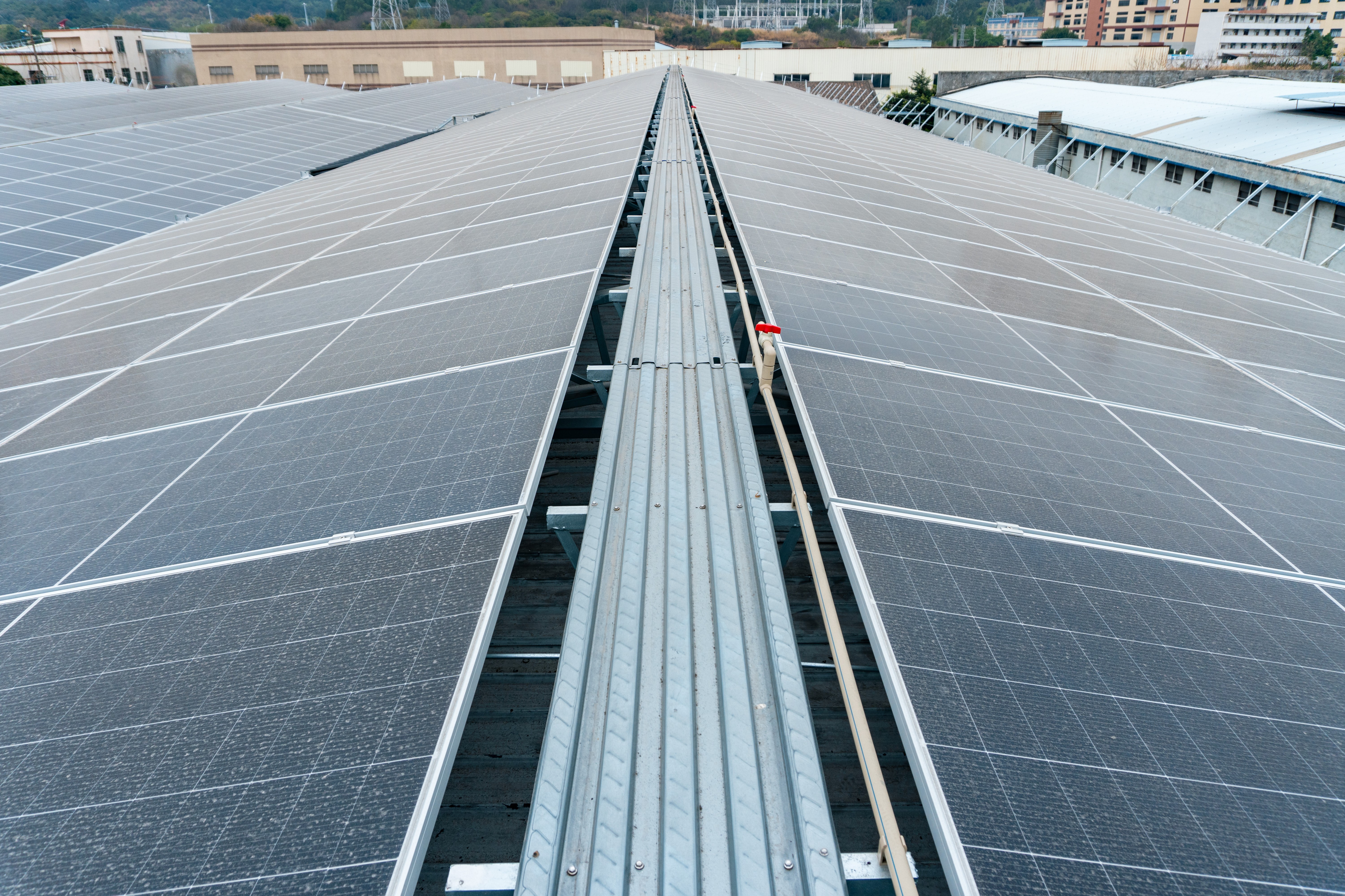 南控项目 | 吊装难、空间紧？特殊厂区的建设智慧